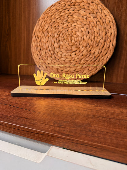 Porta nombre personalizado horizontal con luz led